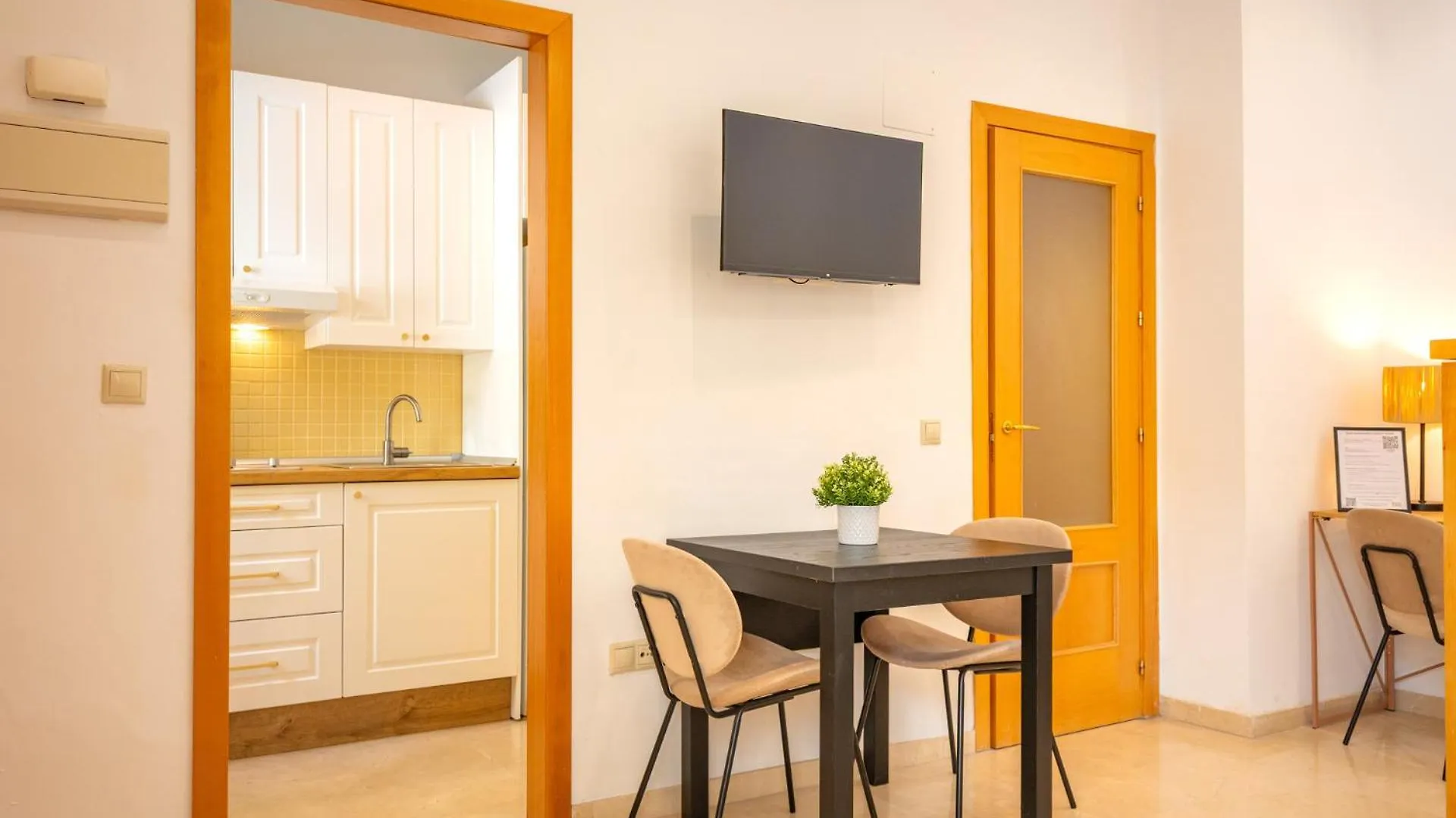 Isg Apartments Estudio En La Alameda 2 Sevilha