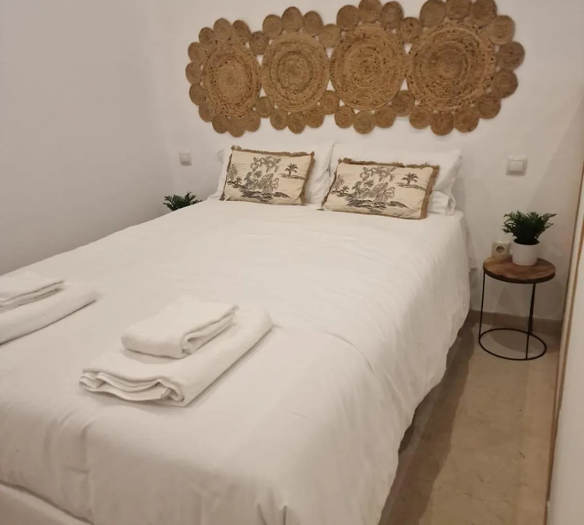 Isg Apartments Estudio En La Alameda 2 Seville Spain